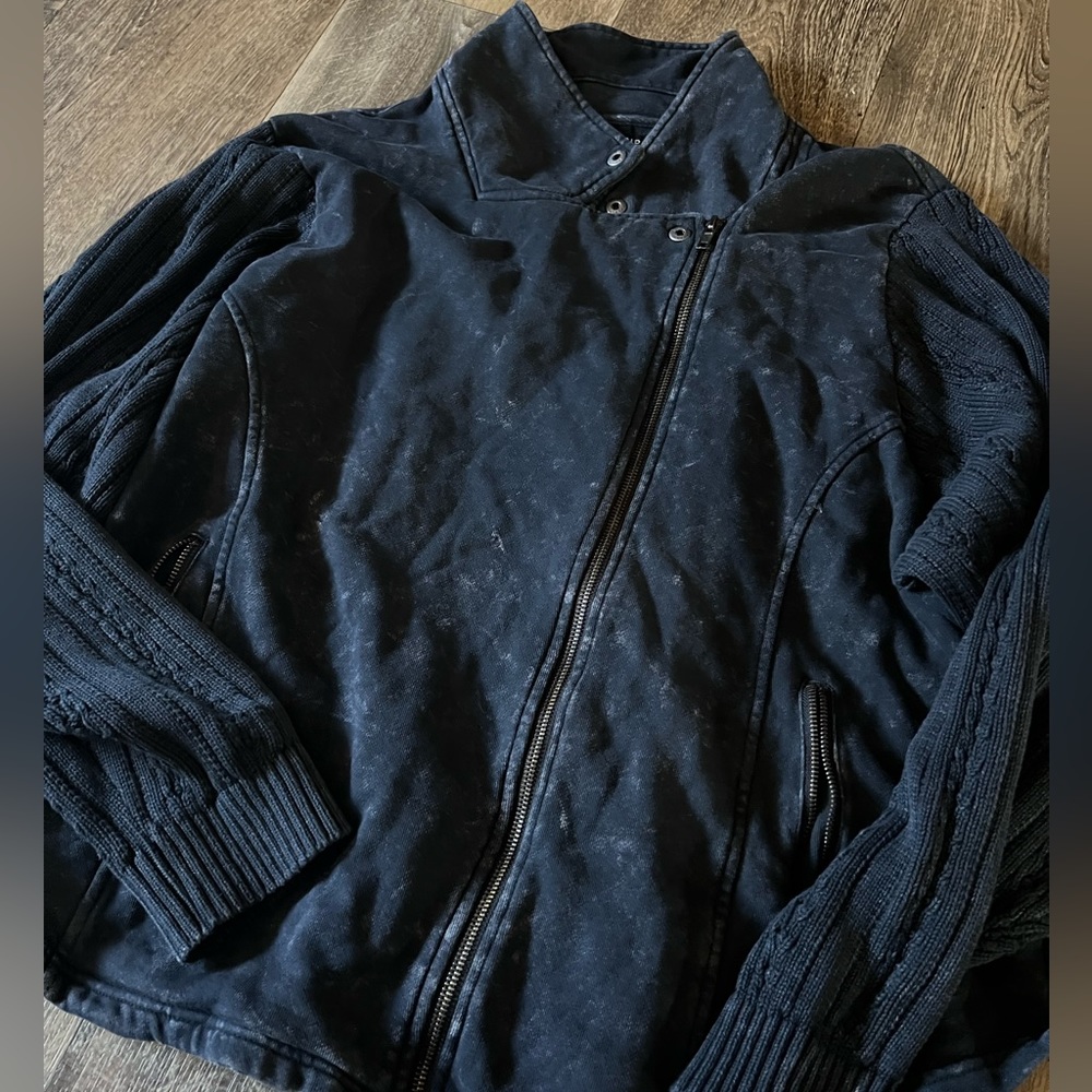 Torrid Woman Plus Sz 5 Black Distressed Sweater Sleeve Zip Up Moto Jacket 5X